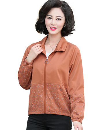 新款中老年女装春秋装夹克衫上衣中年女时尚大码短款妈妈装外套 橘色