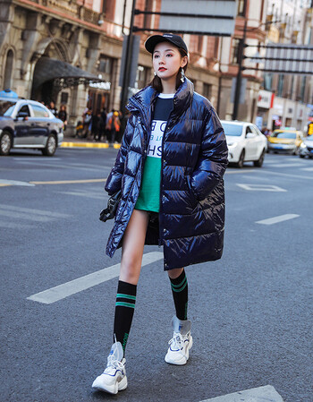 面包羽绒服女中长款2018新款欧货潮牌漆皮亮面冬季白鸭绒外套 蓝色 s