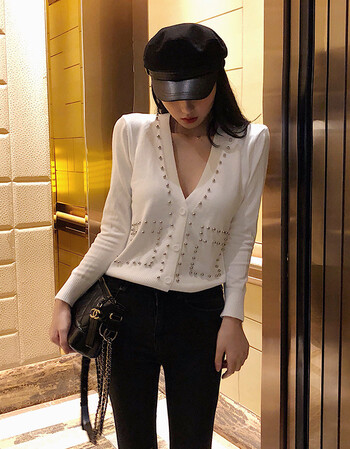 开衫女纽扣春季2019新款韩版钉珠低胸针织衫女修身长袖打底衫早秋上衣