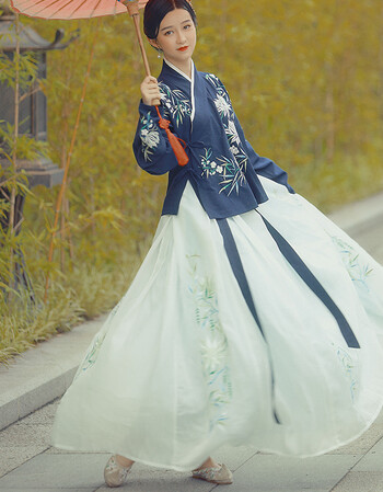 明华堂原创【梵梵】汉服交领衫裙工字褶刺绣女装齐腰套重回汉唐非古装