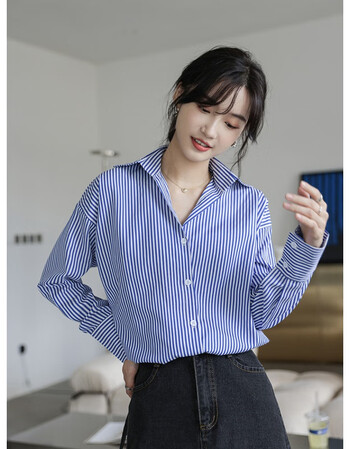 珂梵图2021秋季新款蓝色条纹衬衫女小众设计感蓝白衬衣竖条纹长袖上衣