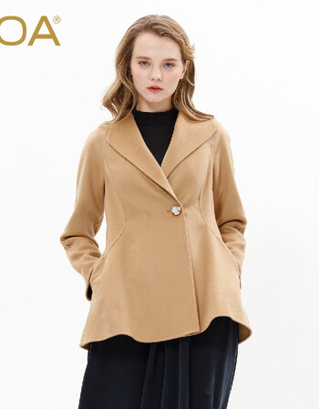 维欧艾voa稀有1475微米精细纯小山驳领连袖短款修身双面大衣白金浅驼