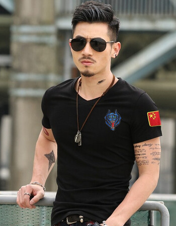 古莱登批发国旗刺绣军迷特种兵t恤男战狼作战军旅短袖t恤狼牙半袖小衫