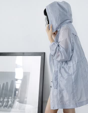 连帽条纹防晒衣女2018夏季新款韩版中长款薄款休闲外套女 浅蓝色 xl