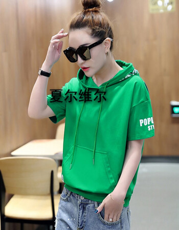 绿色衣服_绿色衣服好看吗-第2张图片-潮百科