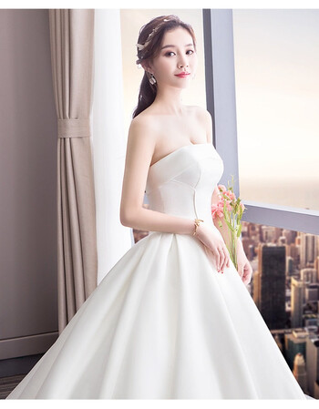 拖尾2018春夏新款白色简约抹胸修身齐地婚纱显瘦公主新娘礼服 米白色