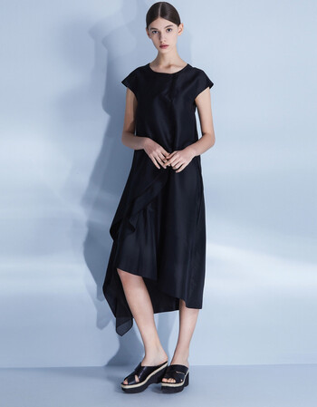 zhuchongyun朱崇恽2018春夏新款盖袖,不规则下摆连衣裙 黛黑 s