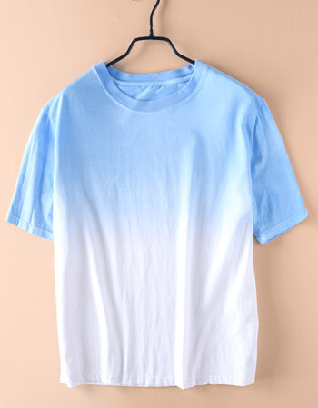 个性渐变吊染圆领短袖t恤男士夏季小清新休闲宽松中性体恤衫 天蓝 