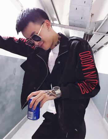 网红同款夹克 2018秋装男外套精神小伙修身社会人潮流帅气夹克 黑色