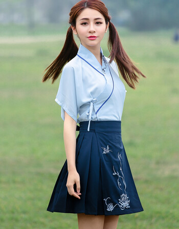 艾莱季2016绣花汉服女装改良上衣民国风校服套装 浅蓝色 均码