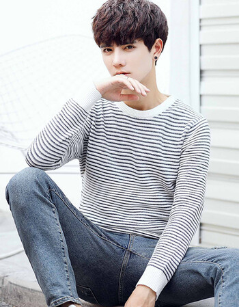 尊首(zunshou)条纹针织衫男套头2017秋冬新款男士修身韩版圆领毛衣