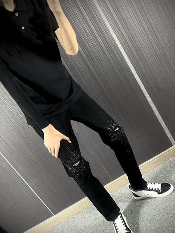 衣然呈品潮牌膝盖一字破洞烫钻牛仔裤男痞帅百搭休闲黑色修身小脚长