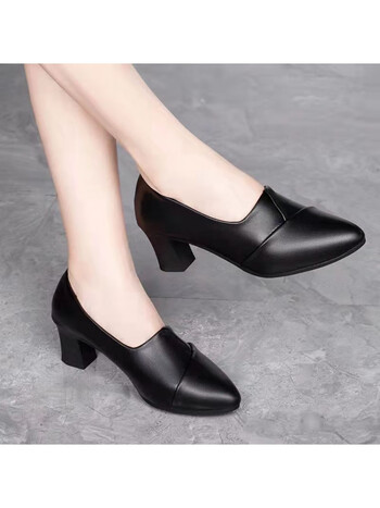 somatoline真皮中年妇女半高跟皮鞋女式妈妈鞋尖头软真皮单鞋女士软底