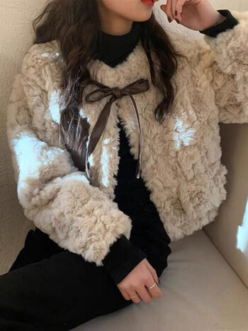 秋冬新款毛绒绒甜美短款加厚毛茸茸学生女设计感小众羊羔毛外套女加厚