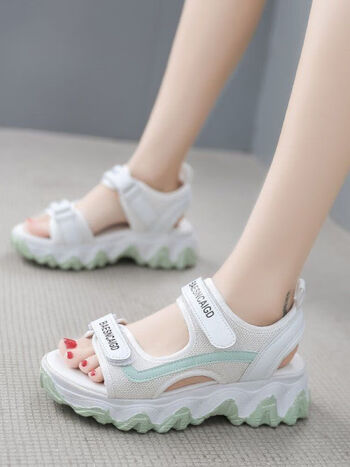 2022夏季新款14女孩韩版女童13初中学生中大童15岁平底运动凉鞋绿色36