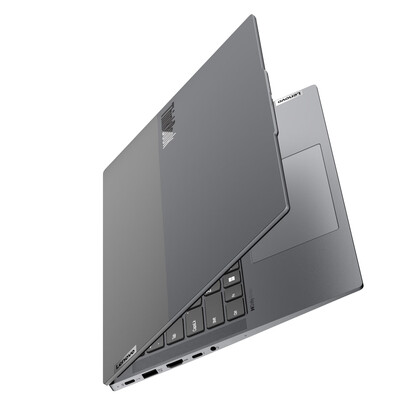 thinkbook14对比thinkpadt14(ThinkPad ThinkBook 14+ R7-8845H 32G 1T笔记本电脑值得手入吗)