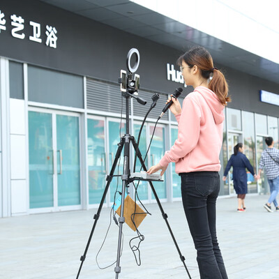 轻装时代q2直播声卡和耳机（轻装时代Q2直播声卡评测说真相）