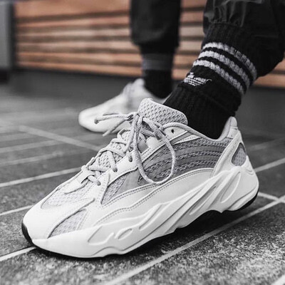 阿迪达斯EF2829 Yeezy 700 V2老爹鞋到底如何,值得入手吗（阿迪达斯老爹鞋鞋带怎么穿）-图片5