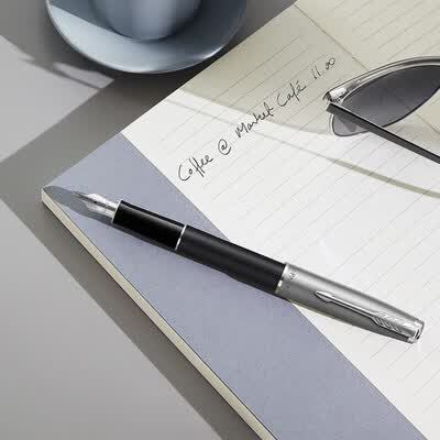 派克（PARKER）卓尔金属缎面黑白夹墨水笔