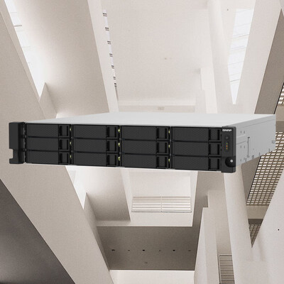 威联通TS-1232PXU-RP-4G私有云究竟怎么样？抢先体验！