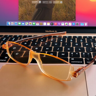 纳尼尼 250度防蓝光老花镜到底如何,值得入手吗（纳尼尼老花镜怎么样）