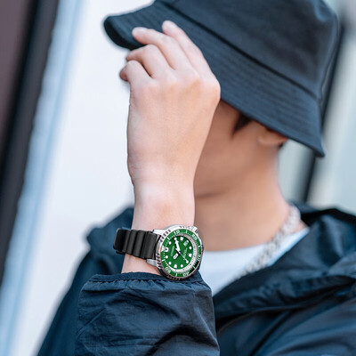 西铁城西铁城 CITIZEN 手表 光动能绿水鬼PROMASTER系列的时尚运动潜水男表BN0158-18X运动手表靠谱吗,揭秘内幕（西铁城运动手表是什么档次）-图片1