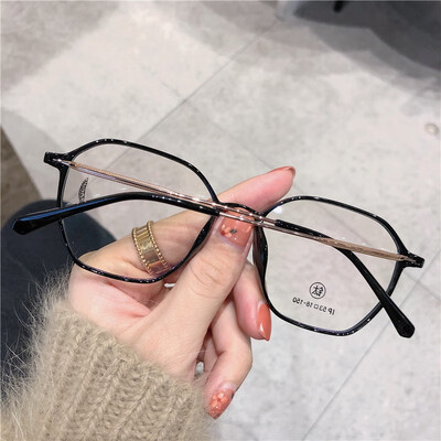 黑钛是亮光好还是哑光好（SHARE TALENT 闪亮黑纯钛眼镜框纯钛眼镜架值得手入吗）