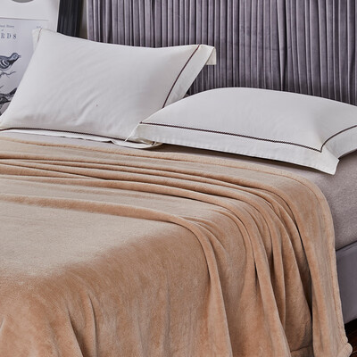 路易卡罗（Louis Kellog） 玉兔绒超柔毯 LK4315