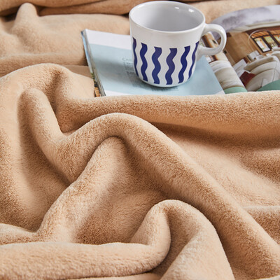 路易卡罗（Louis Kellog） 玉兔绒超柔毯 LK4315