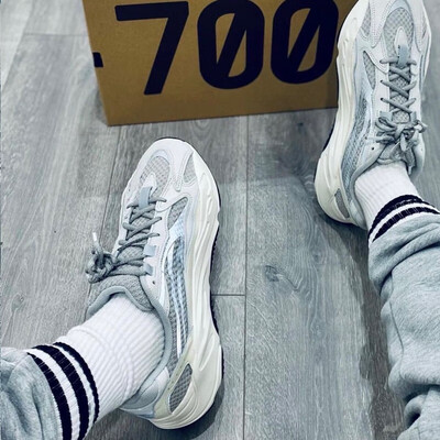 阿迪达斯EF2829 Yeezy 700 V2老爹鞋到底如何,值得入手吗（阿迪达斯老爹鞋鞋带怎么穿）-图片4