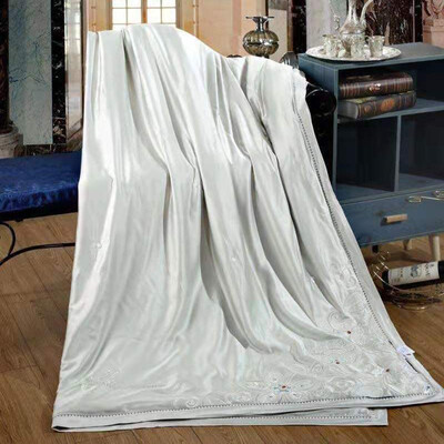 悠梦居家纺 江南丝帛被 天丝莫代尔手工订花蚕丝被 刺绣蚕丝夏被 200*