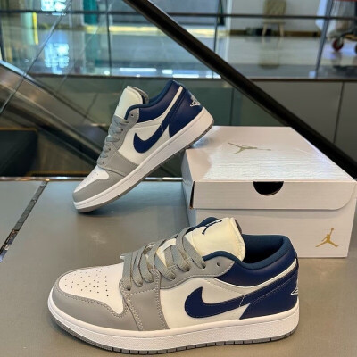 AIR【官网】Air 乔1 AJ1 低帮篮球鞋烟灰男女学生板鞋