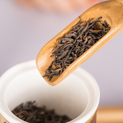 红茶和绿茶哪个更影响睡眠（红茶到底如何,值得入手吗）
