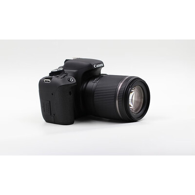 佳能相机700d和70d（佳能700D套机单反相机质量如何）