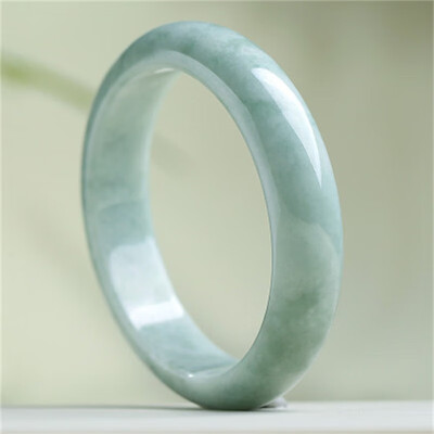 喜东祥冰糯种翡翠手镯61-62mm翡翠玉石评测说真相（喜东祥翡翠玉石怎么样）