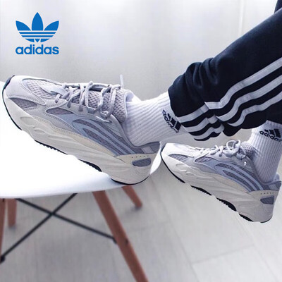 阿迪达斯EF2829 Yeezy 700 V2老爹鞋到底如何,值得入手吗（阿迪达斯老爹鞋鞋带怎么穿）-图片1