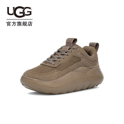 ugg运动鞋偏大还是偏小？ugg运动鞋质量怎么样？