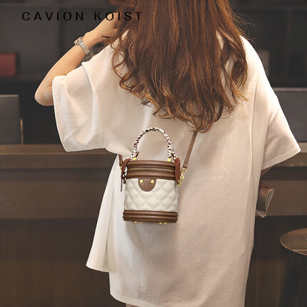Cavion Koist CK轻奢包包女包新款单肩包女斜挎水桶包情人节送女友礼物 白色 精美礼盒包装