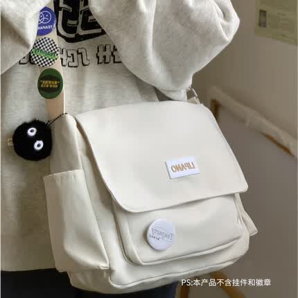 VICTORIATOURIST斜挎包女大容量单肩包日系邮差包ins风挎包单肩背包学生包包V5026