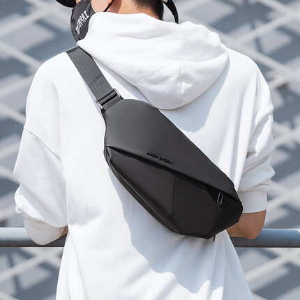 马可莱登（MARK RYDEN）单肩包男士包包机车斜挎包时尚潮流胸包骑行腰包迷你大容量手机包MR7786典雅黑