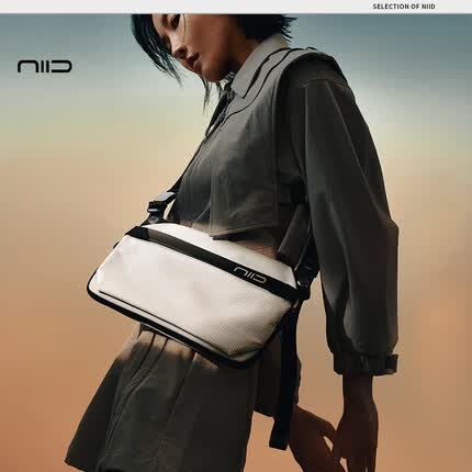 NIID原创潮牌斜挎包男个性挎包街头潮流小包休闲包包女包单肩包FF 蝉翼白