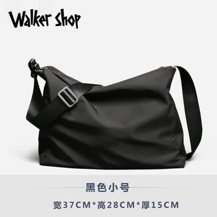 Walker Shop单肩包男斜挎包大容量潮牌运动包旅行包健身包新款帆布背包男 黑色小号