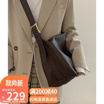 yuyula女包是什么档次？yuyula包与奥康包哪个好？