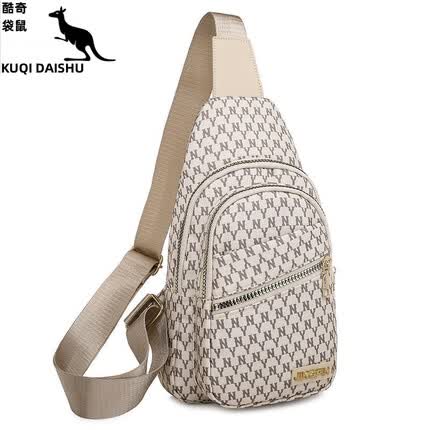 酷奇袋鼠【特价捡漏】品牌品质胸包女士韩版小背包2022新款潮时尚百搭牛津布户外休闲单肩斜挎包 单拉链米色