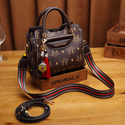 酷奇袋鼠手提包怎么样好用吗？酷奇袋鼠手提包多少钱一个啊？