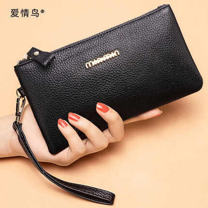 爱情鸟包包怎么样好看吗？爱情鸟包包属于什么档次的品牌？