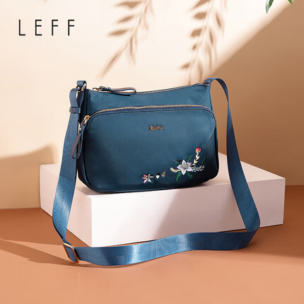 莱夫包包女包时尚刺绣妈妈包气质斜挎包中年女士单肩包实用生日礼物