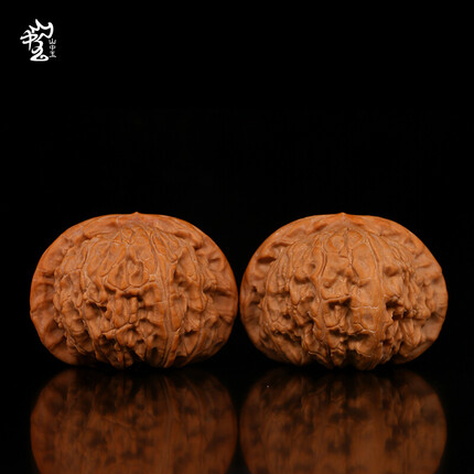 山中玉-【精选】文玩核桃白狮子头核桃把玩核桃古玩手盘核桃官帽野生核头手玩核桃一对把玩件中秋礼物 精选42-43MM白狮子头