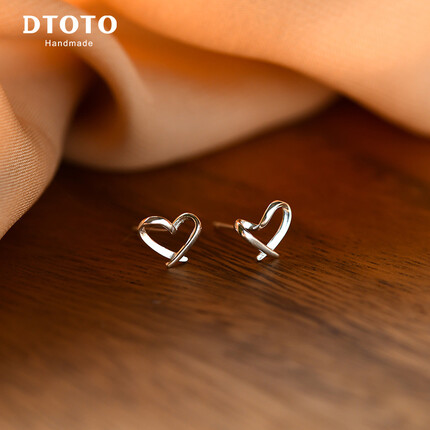DTOTO S999足银养耳洞耳钉心形鹿角时尚耳饰商务休闲睡觉免摘送爱人学 缕空爱心一对（足银） 配送酒精棉+1对硅胶银耳堵