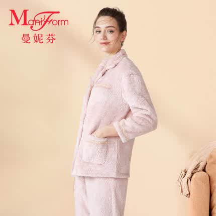 曼妮芬睡衣大概多少钱一套？曼妮芬睡衣什么档次？